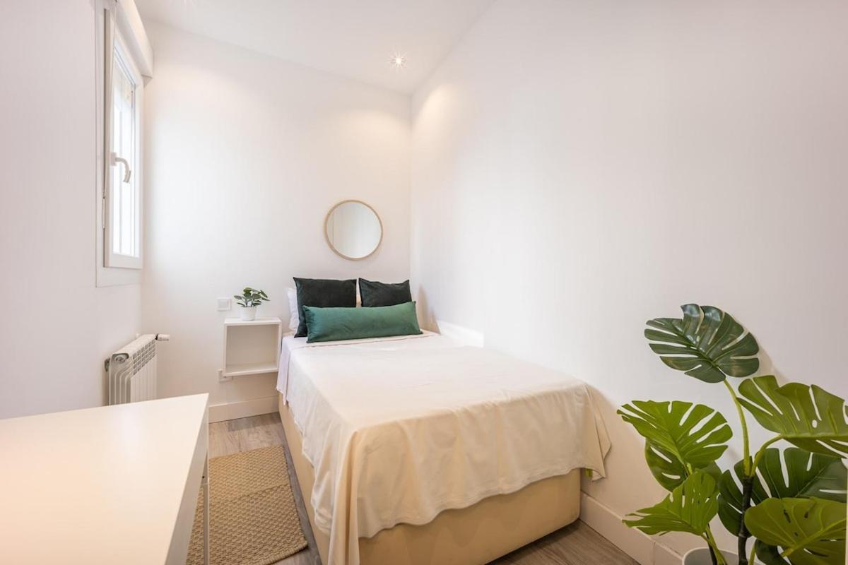 Apartamento Con Vistas En Lavapies Madri Exterior foto